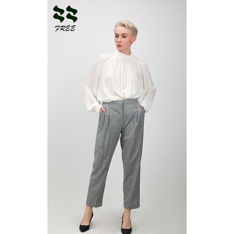 Bóng bay Blouse trắng với tay áo Raglan